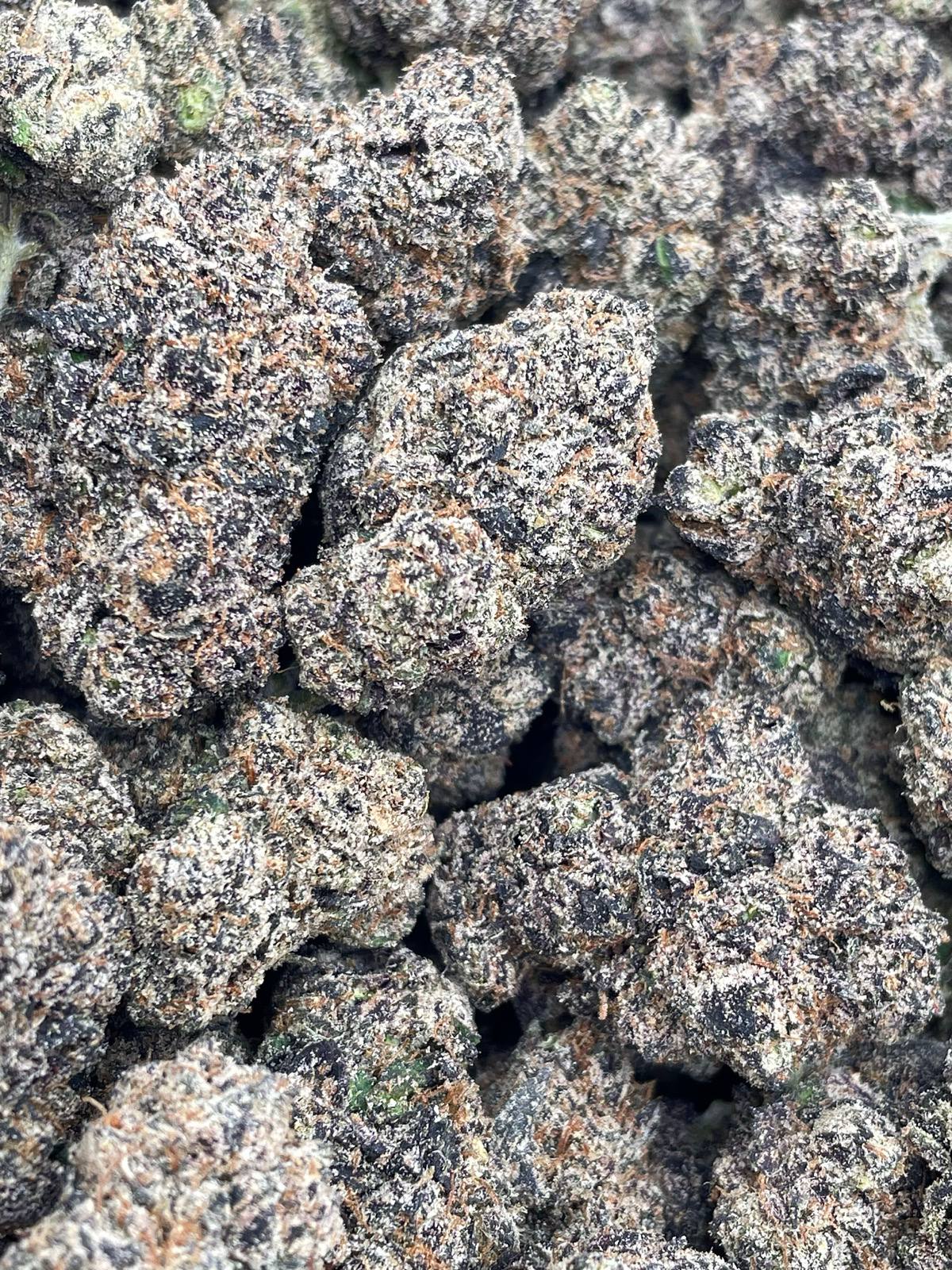 CRUNCHBERRIES X DLISH